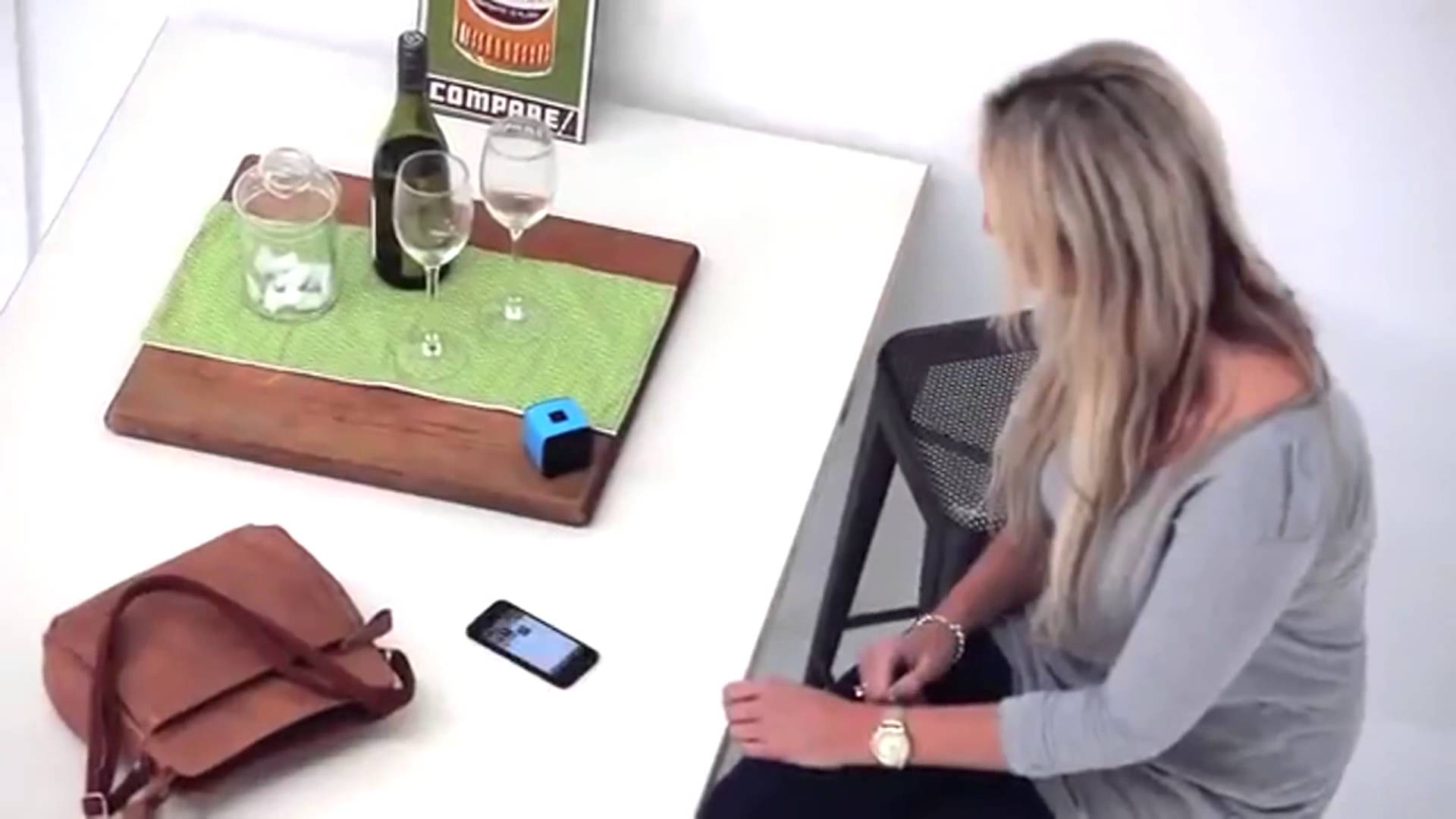 Quebee – a Tiny Multi-Angle Connected Camera